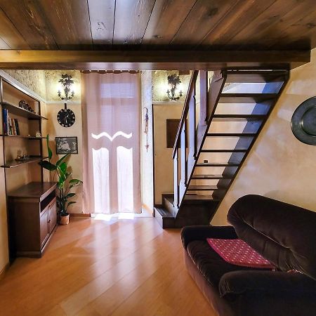 Cozy Classical Residence In The City Center Bari Exterior foto