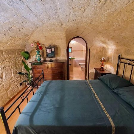 Cozy Classical Residence In The City Center Bari Exterior foto