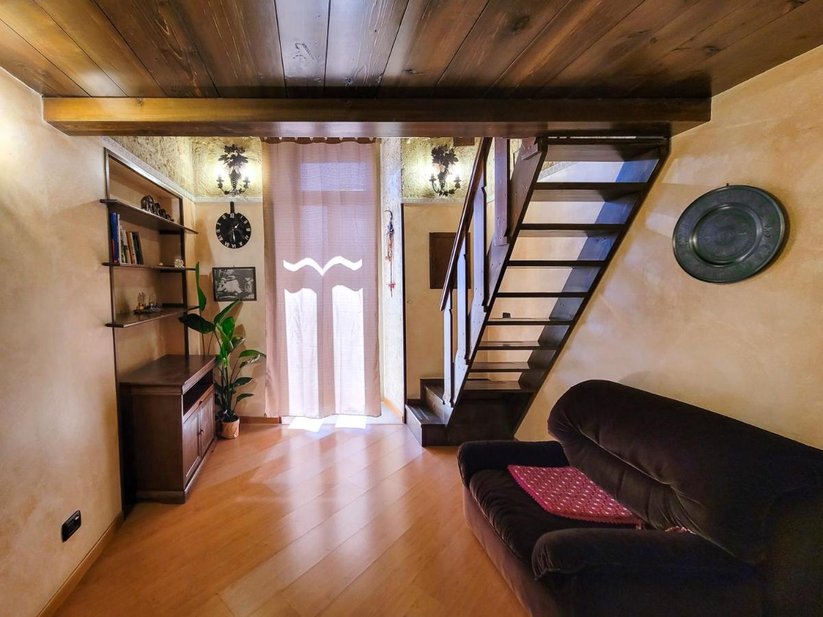 Cozy Classical Residence In The City Center Bari Exterior foto